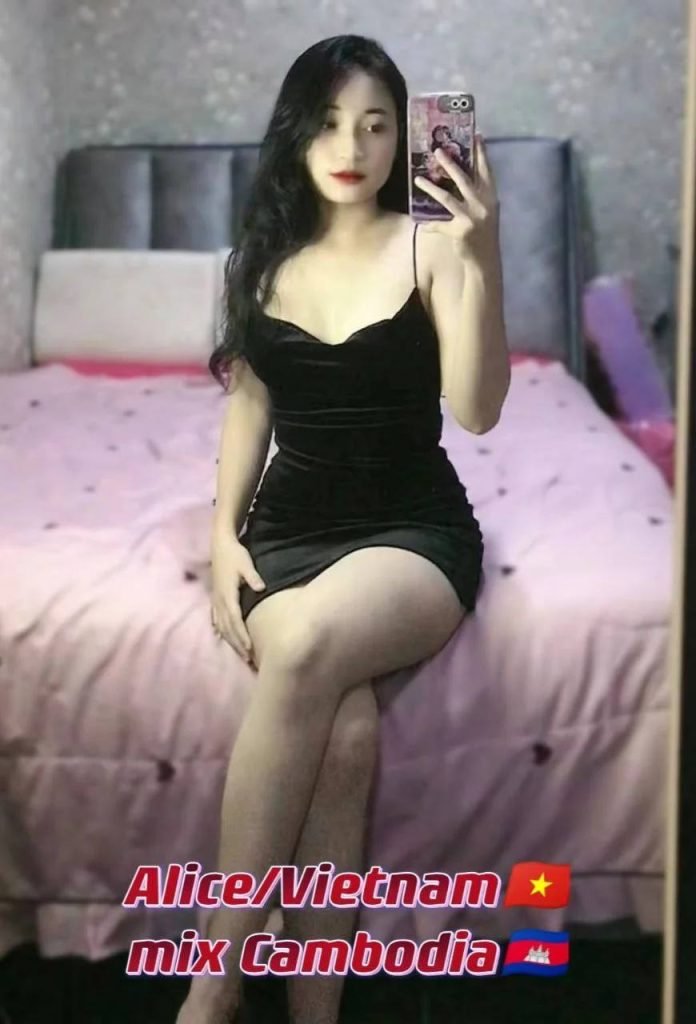 sexy girl alice